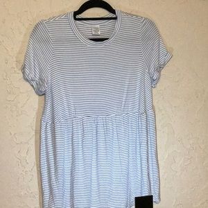 Time & Tru sz. S maternity top.